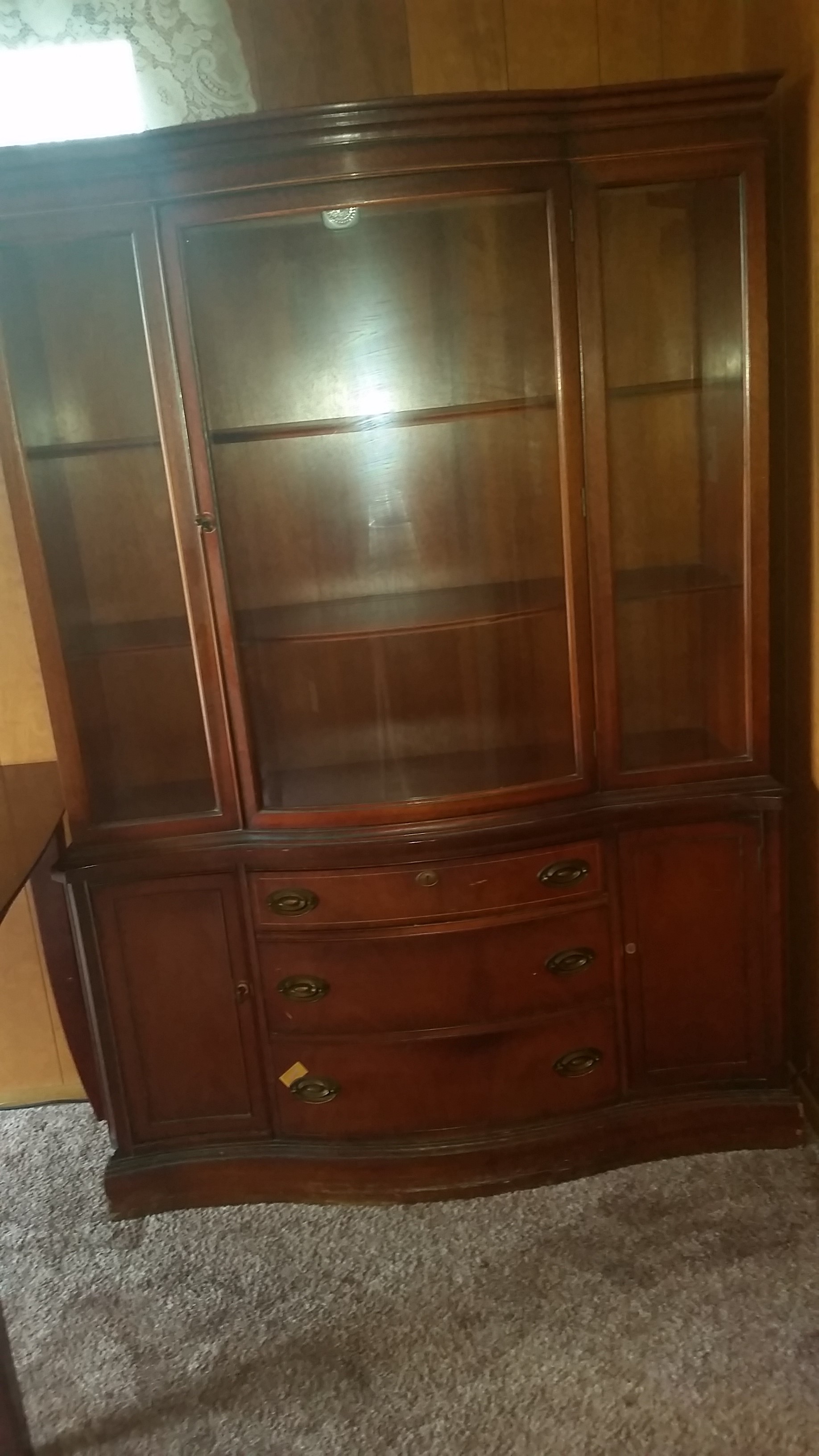 Thomasville China Hutch InstAppraisal